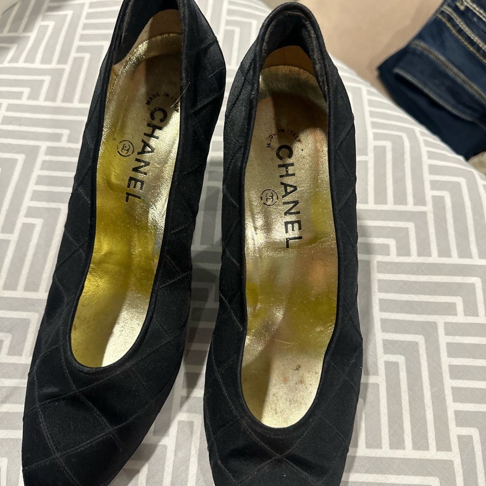 CHANEL Black Quilted Heels